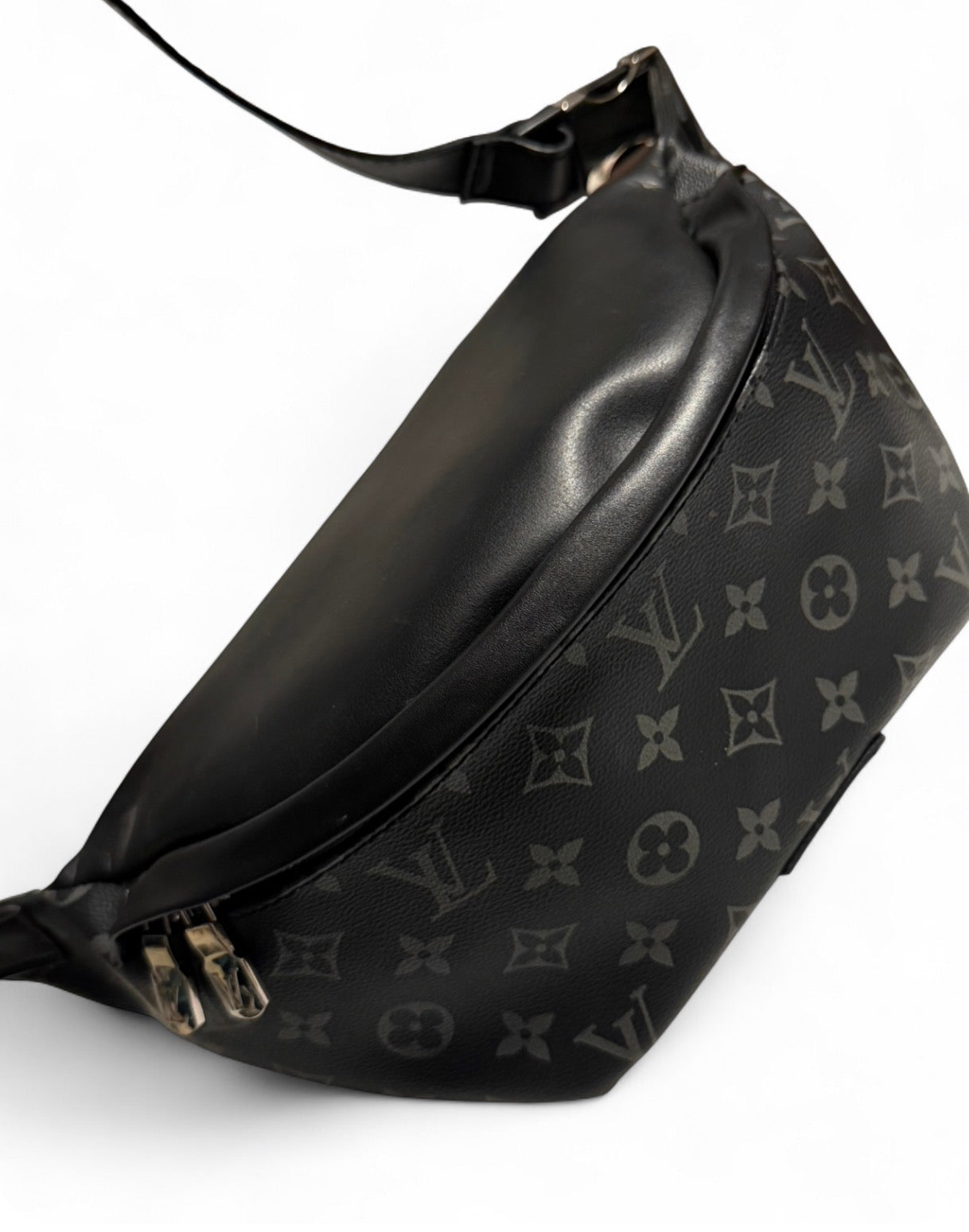 Louis Vuitton Discovery Bumbag PM – Monogram Eclipse (Black/Gray)