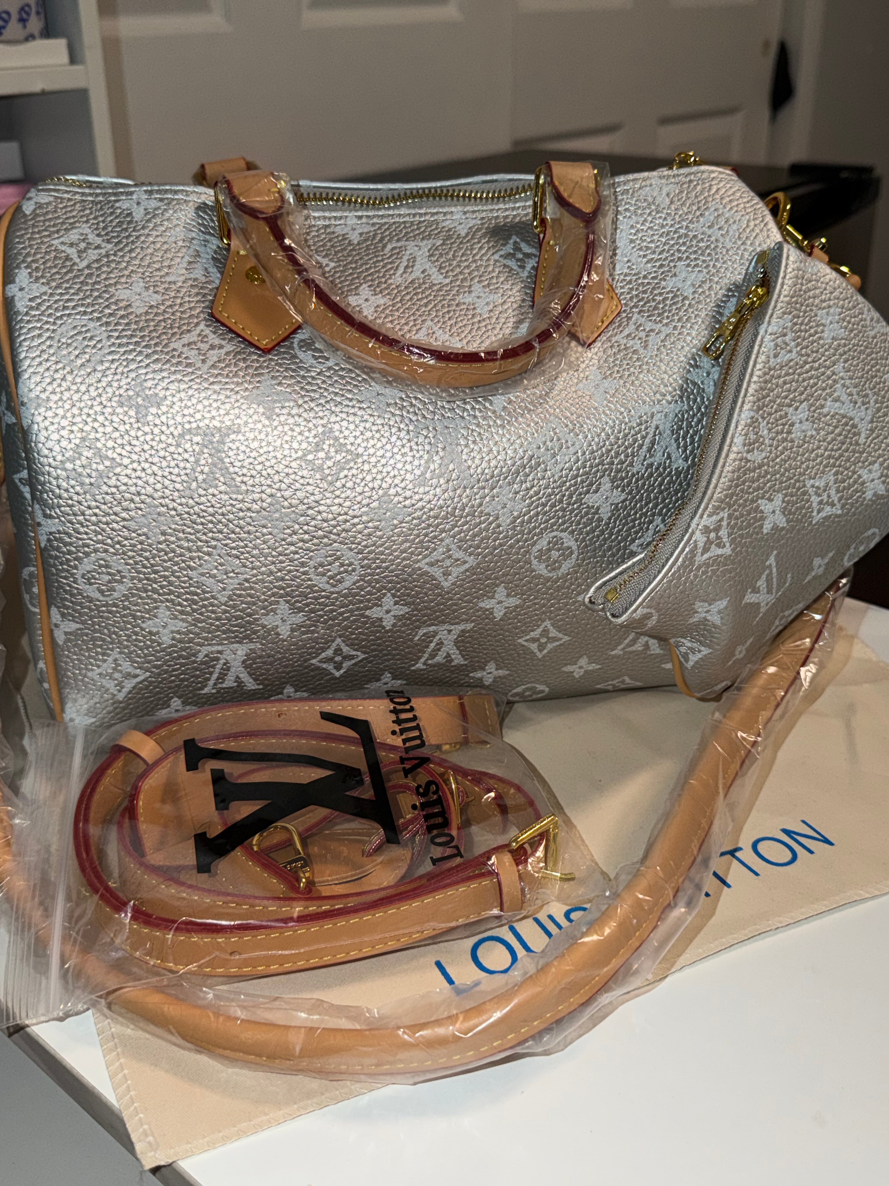 Louis Vuitton Speedy Bandoulière 25