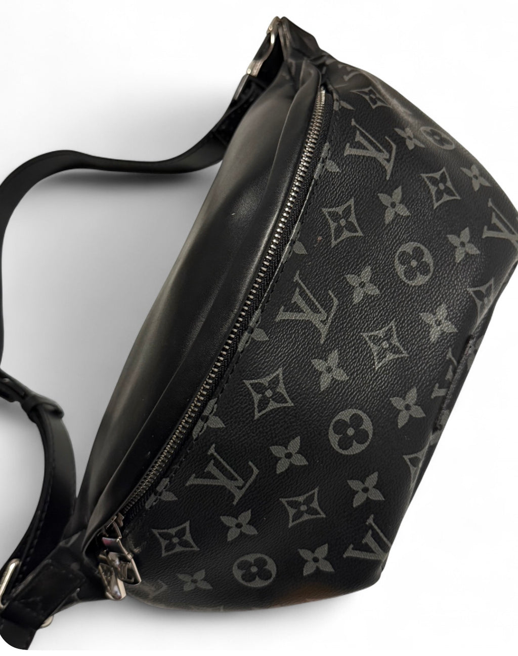 Louis Vuitton Discovery Bumbag PM – Monogram Eclipse (Black/Gray)