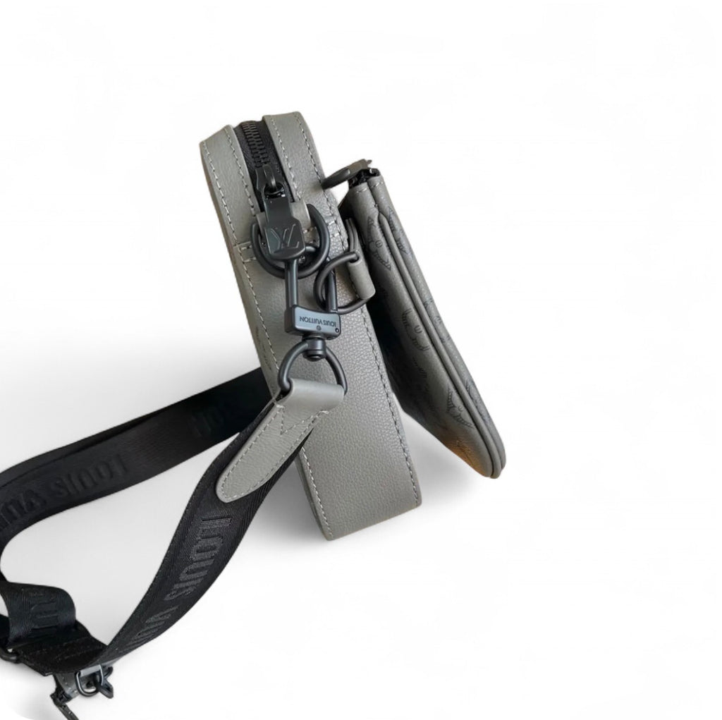 LV Dúo Messenger Bag