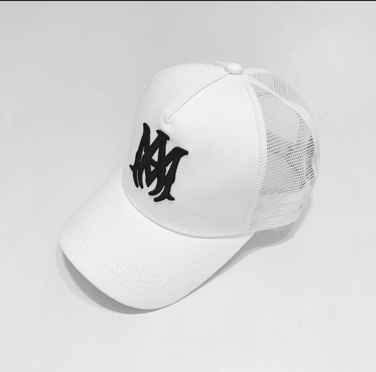 Amiri cap