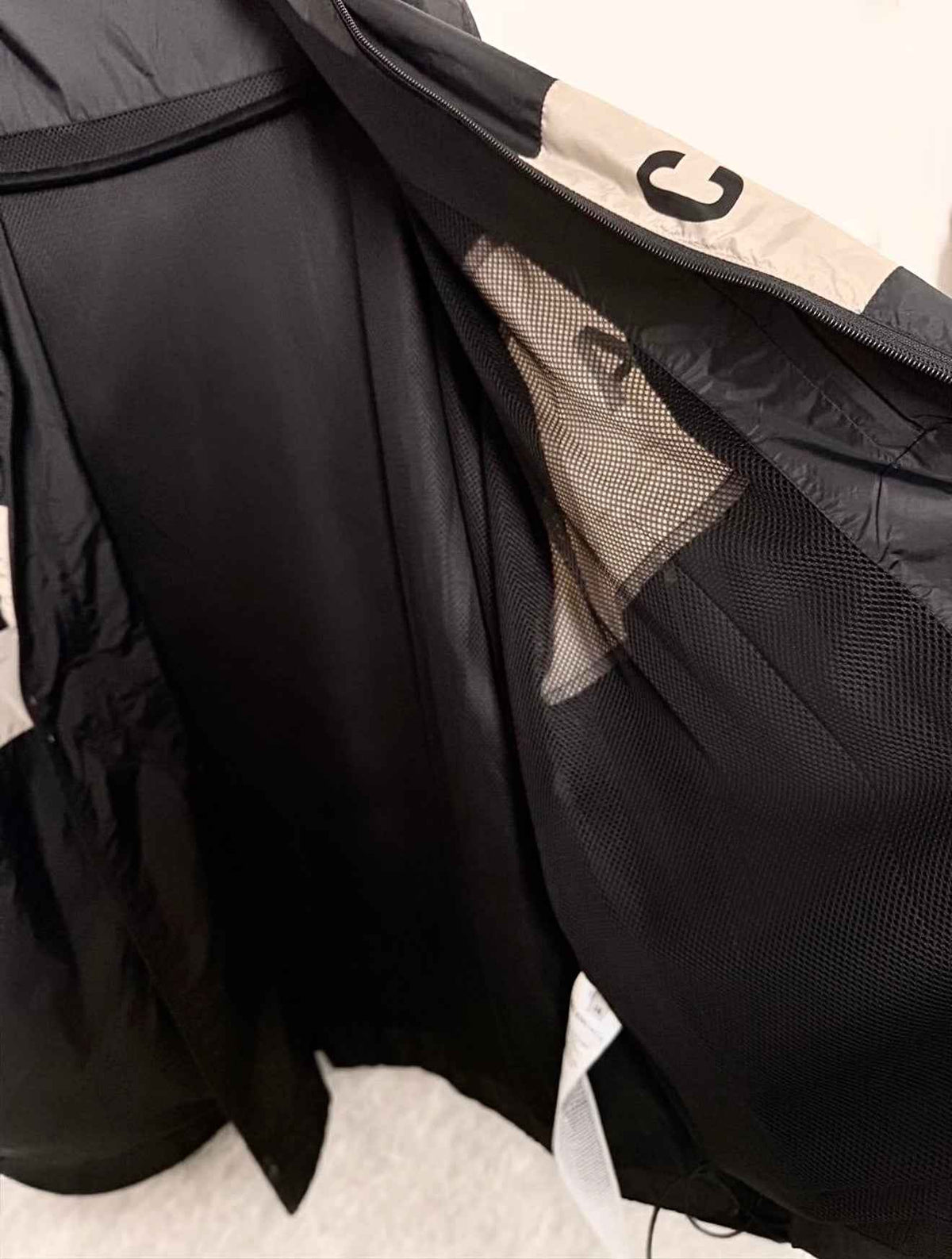 Lightweight Windbreaker Jacket