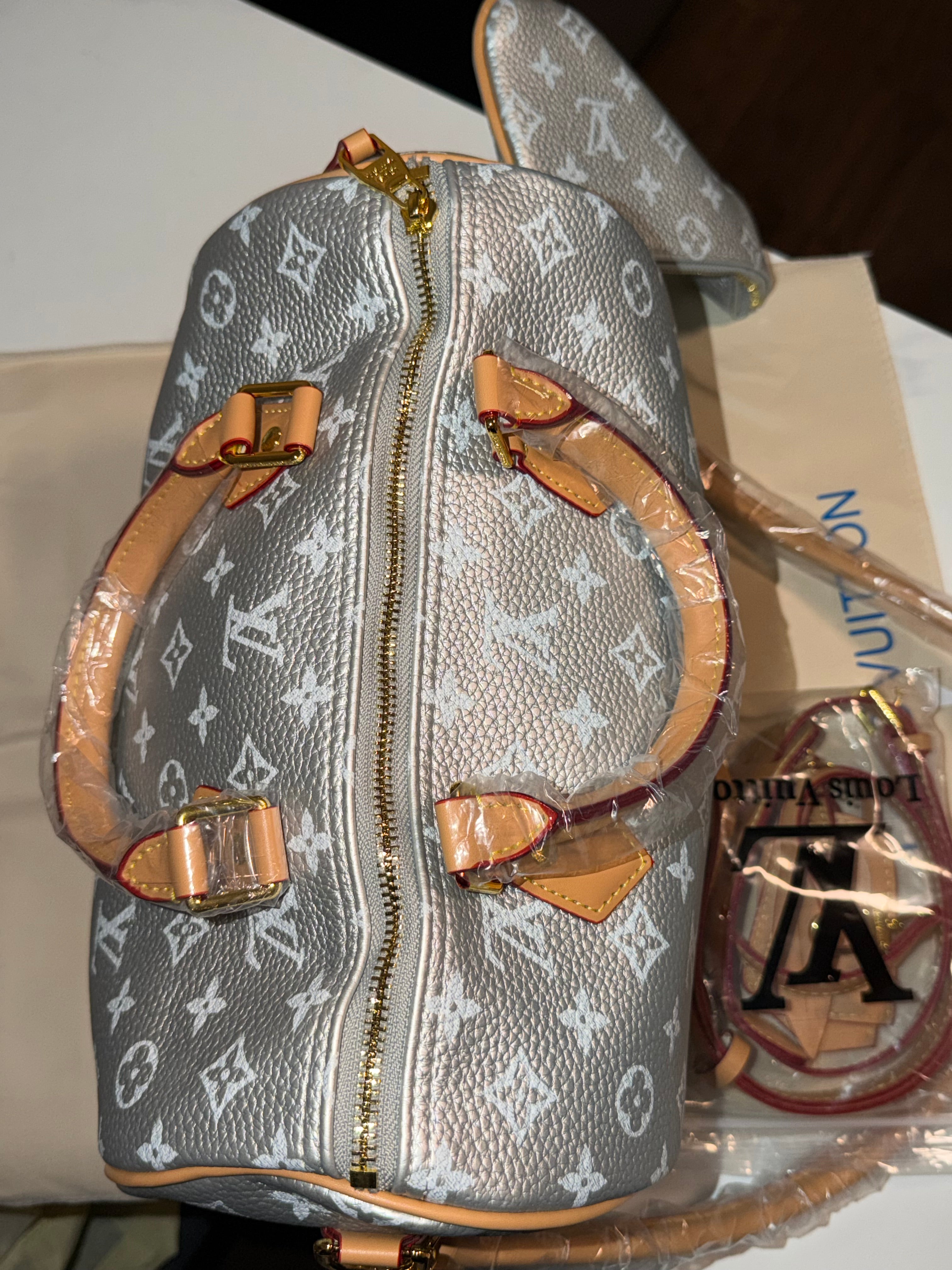 Louis Vuitton Speedy Bandoulière 25