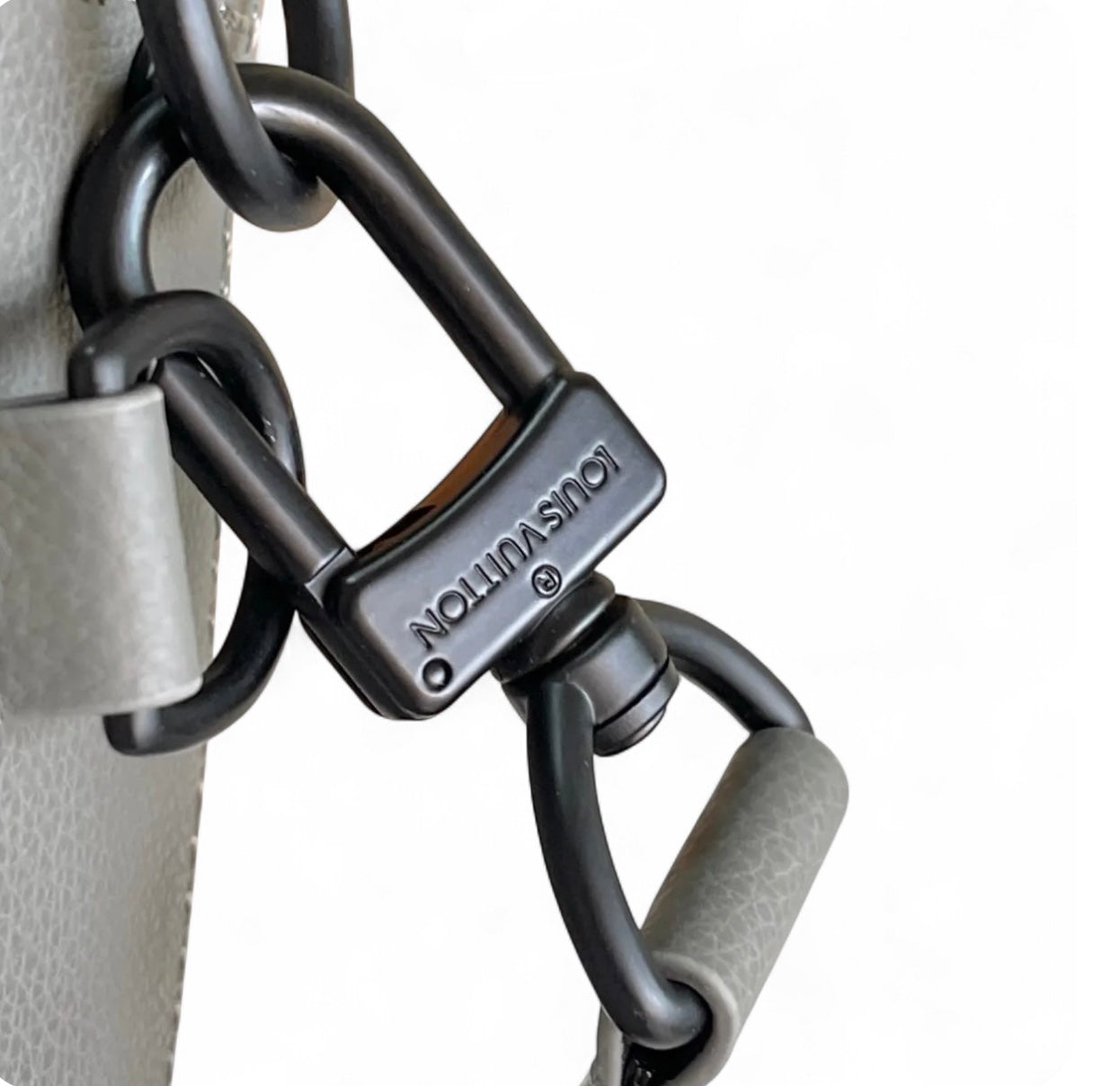 LV Dúo Messenger Bag