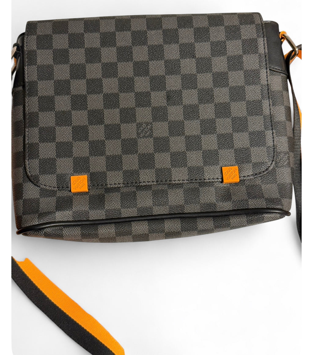 Louis Vuitton District PM-Damier Graphite