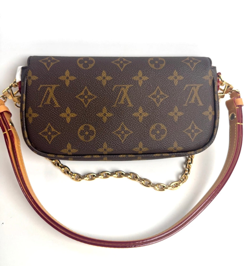 LV Ivy Wallet On Chain