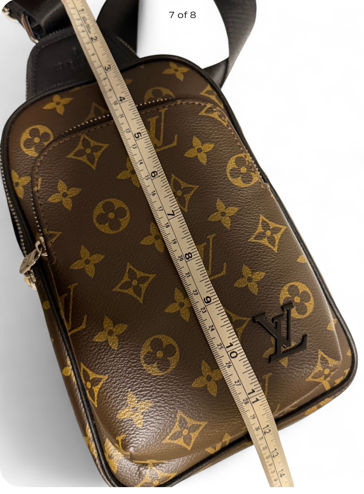 LV  Avenue Sling Bag NM